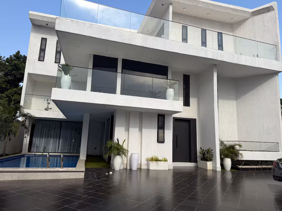 4-Bedroom House in East Legon thumbnail 2