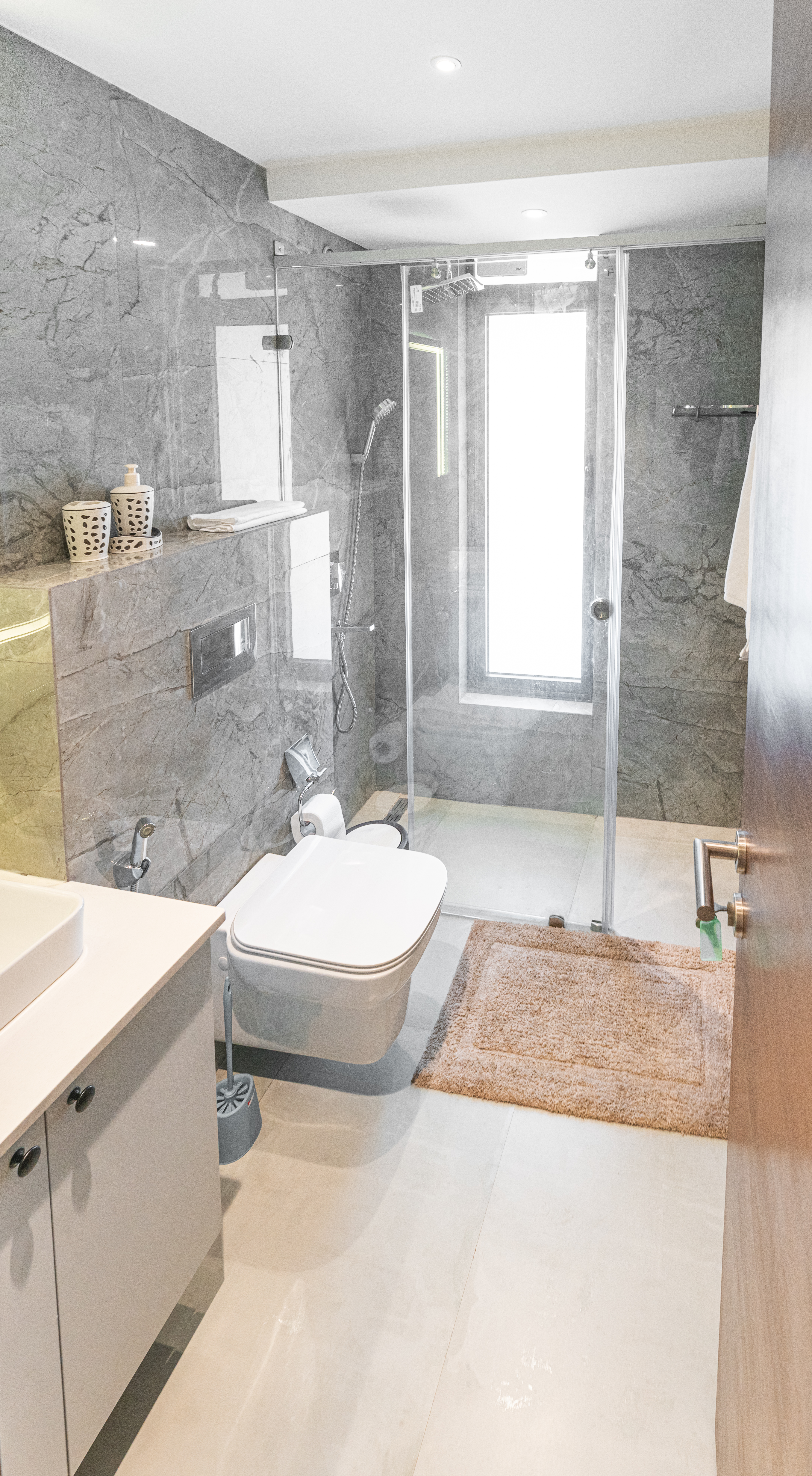 1 Bedroom Junior at Solaris (furnished) thumbnail 7