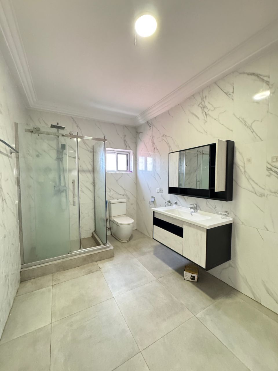 Spacious 5-Bedroom House for Rent thumbnail 11