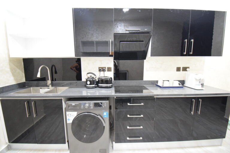 1 Bedroom @ Peter St James thumbnail 2