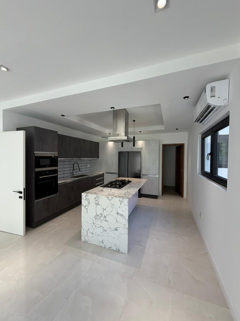 4 BEDS +BQ TOWNHOMES thumbnail 2