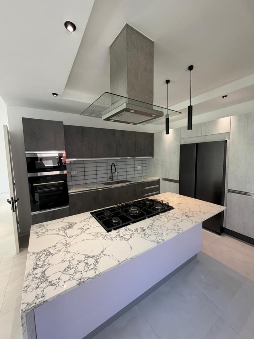 4 BEDS +BQ TOWNHOMES thumbnail 13