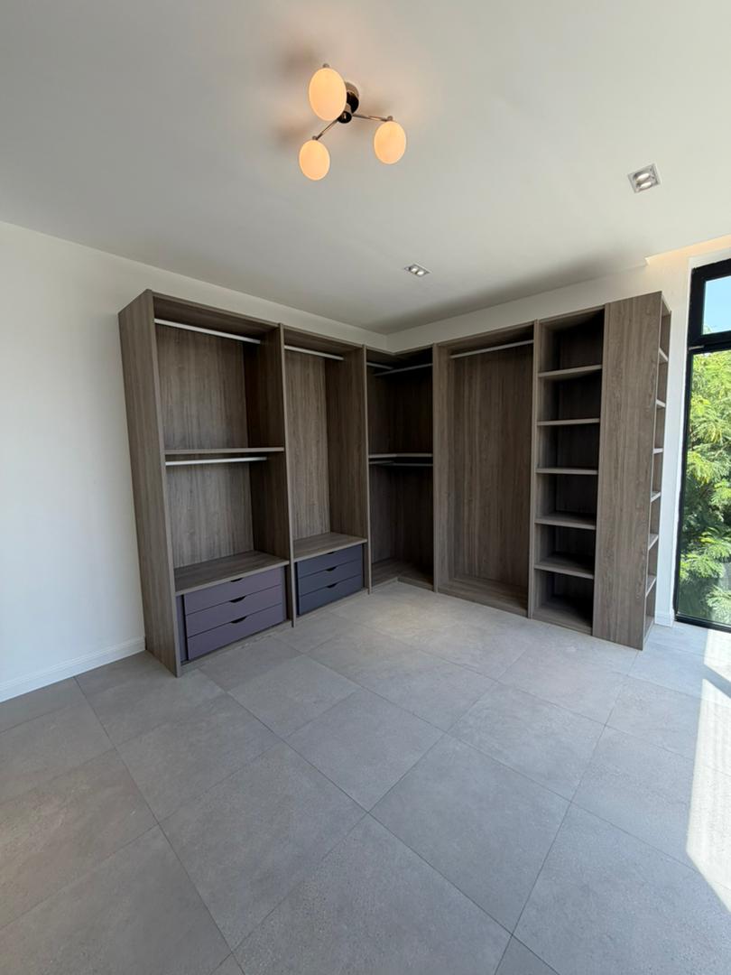 4 BEDS +BQ TOWNHOMES thumbnail 21