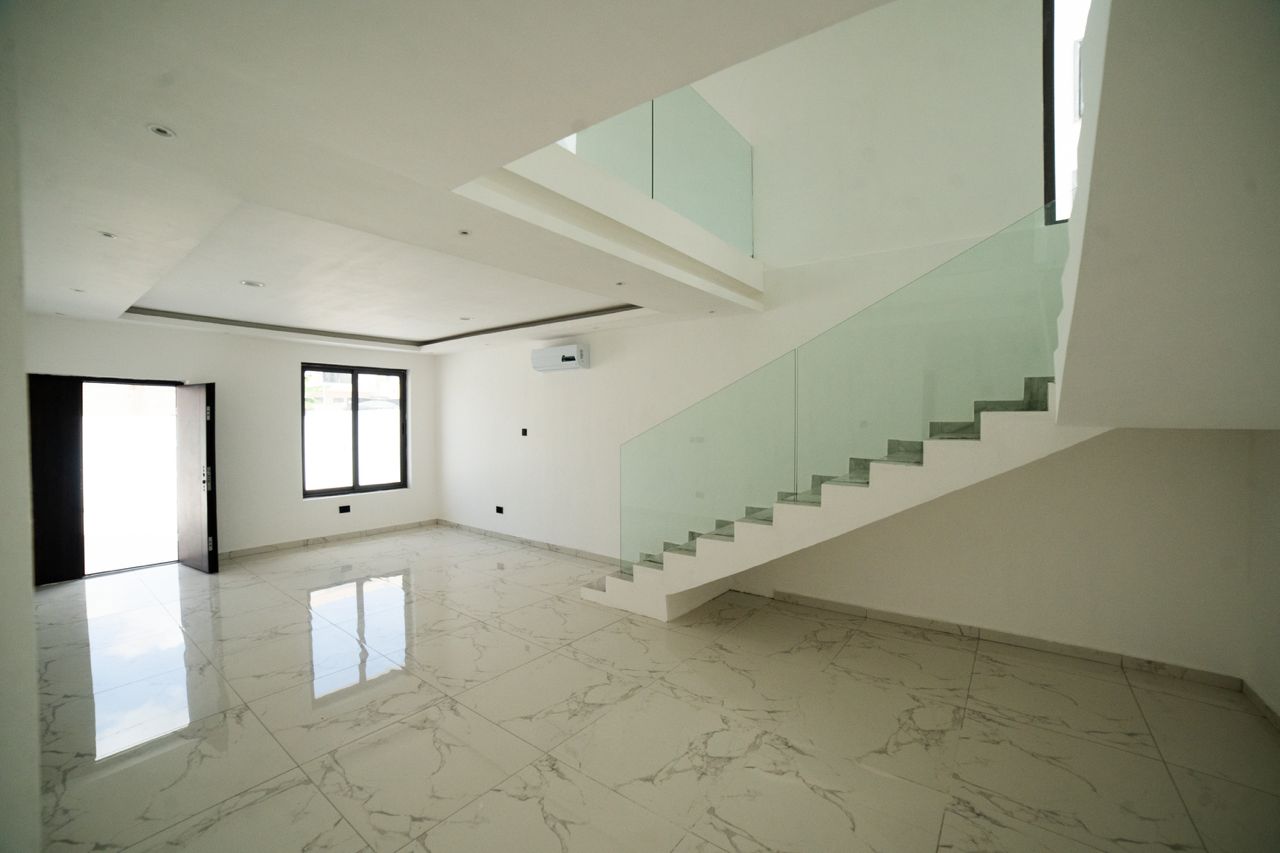 3-Bedroom Detached House in East Legon Hills thumbnail 7