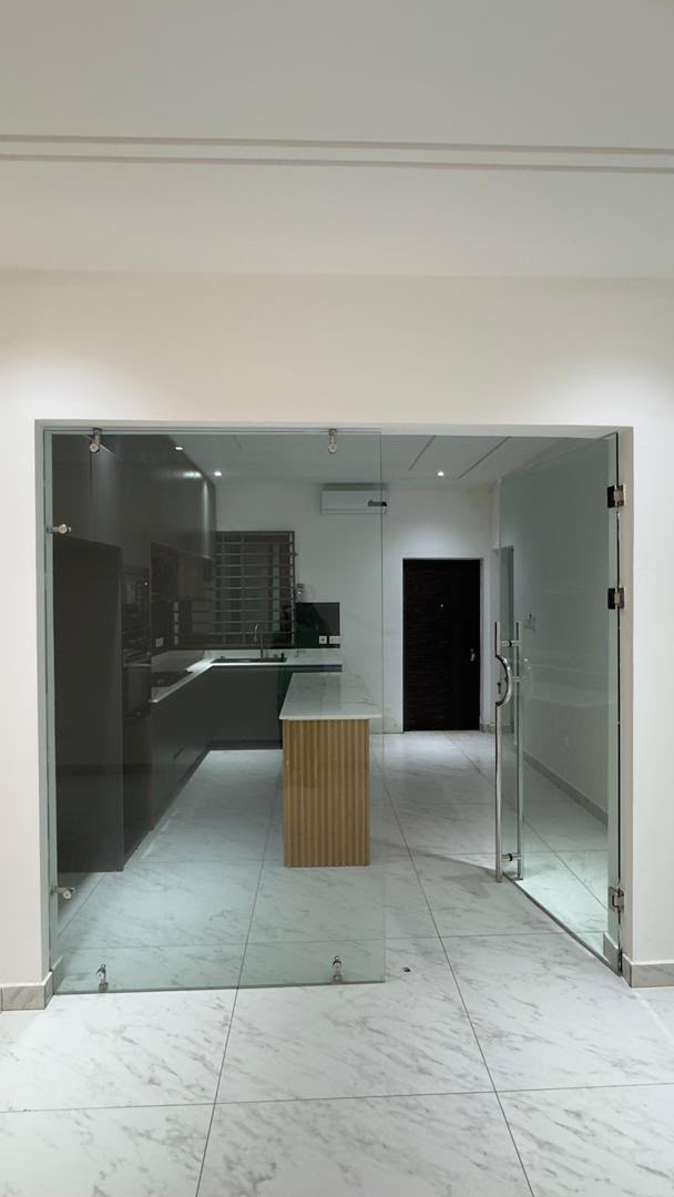4 Bedroom House for Sale - Lakeside Estate thumbnail 6