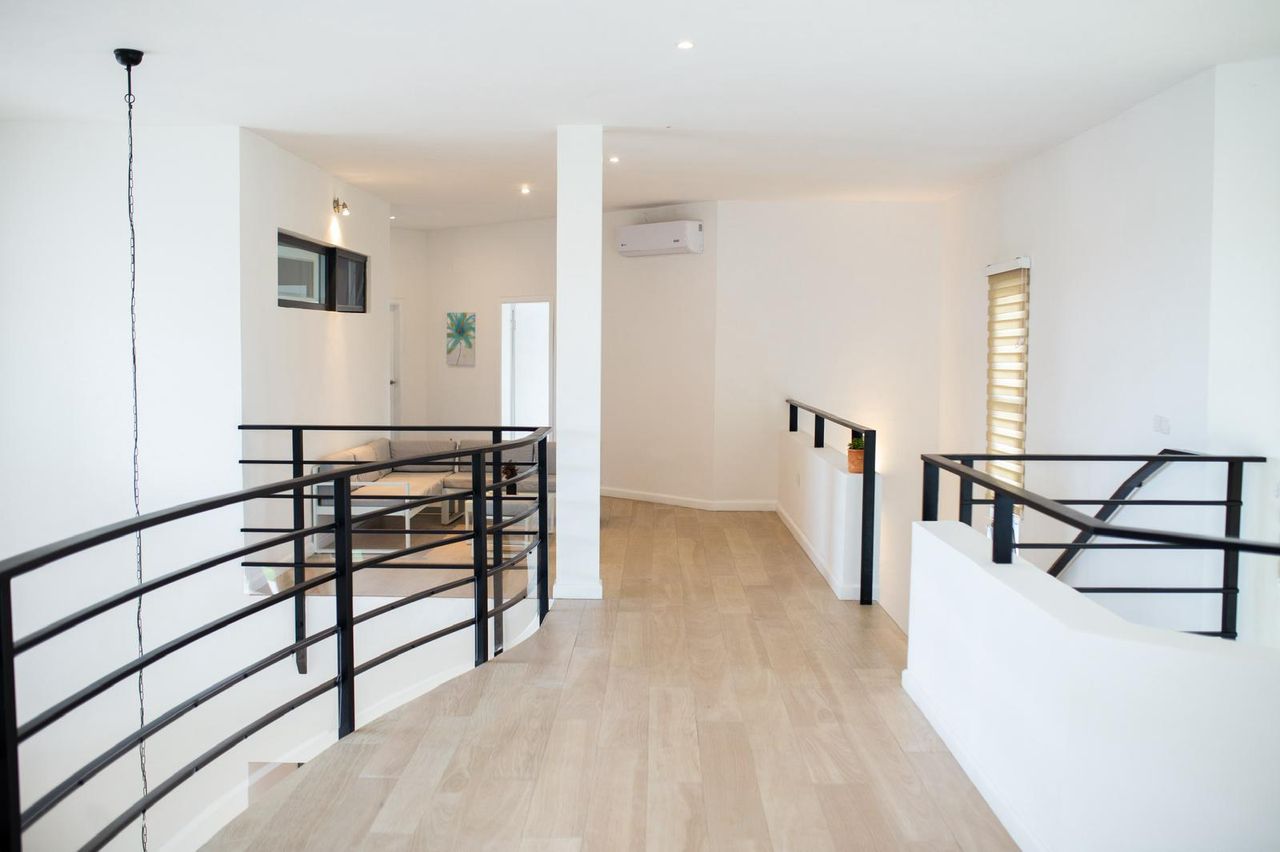 4 bedrooms ensuite with 2 bedroom boys quarters for rent at Tseaddo thumbnail 3