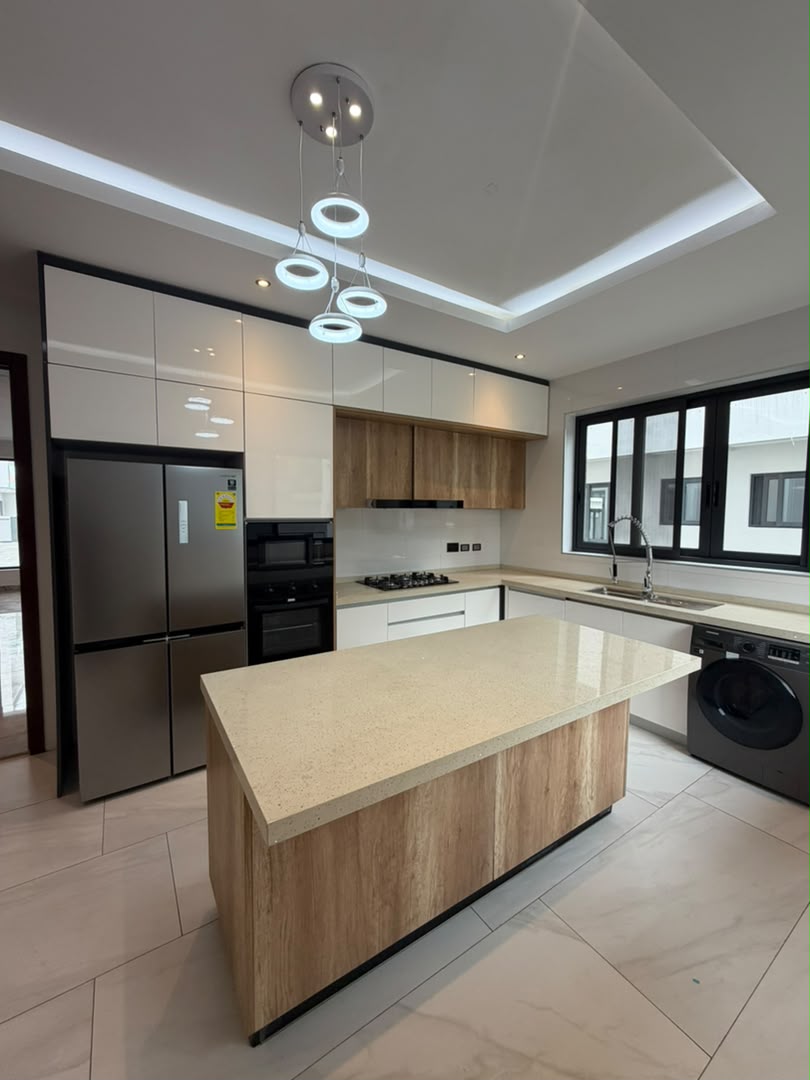 LUXURY TOWNHOUSE /STANDALONE FOR RENT thumbnail 14