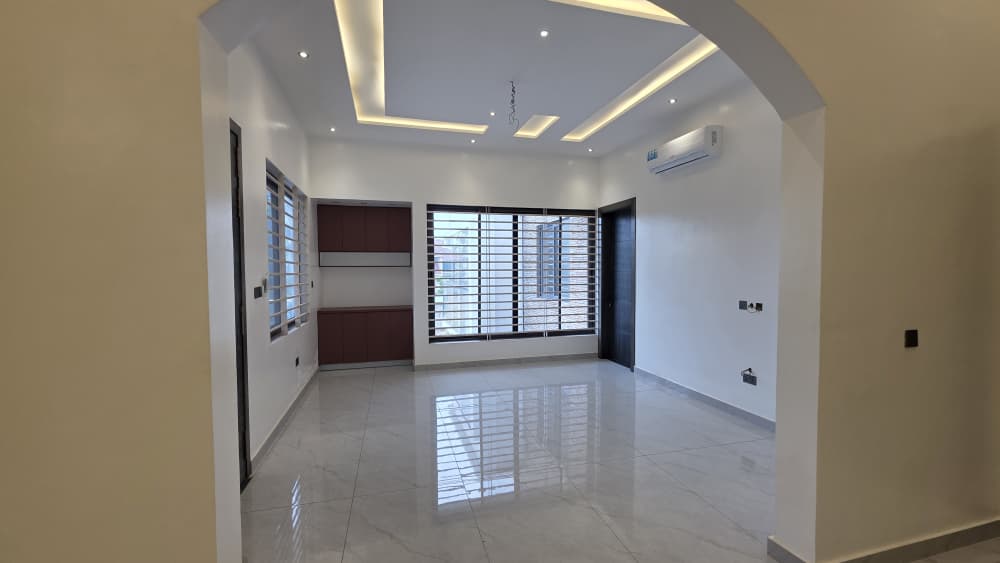 5 Bedroom House with pool and boys quarters for sale at East legon Adjringano thumbnail 3