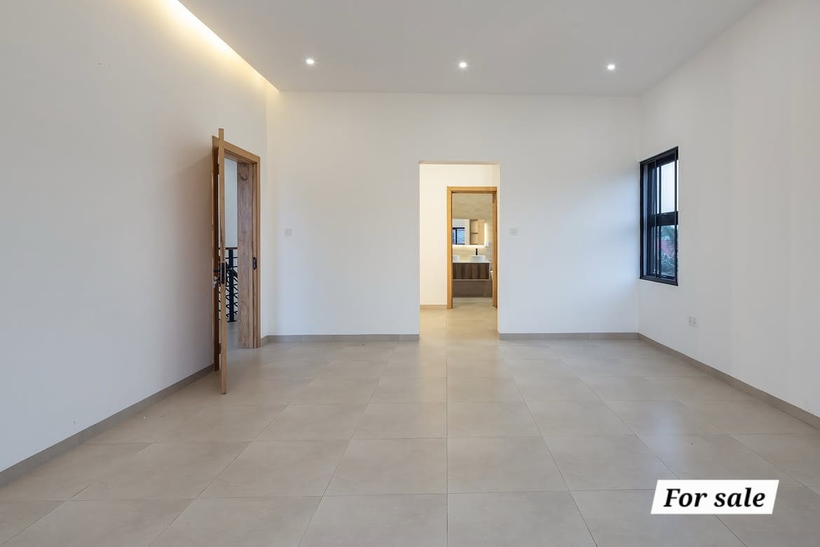 4 Bedroom House with boys quarters for sale at spintex thumbnail 8