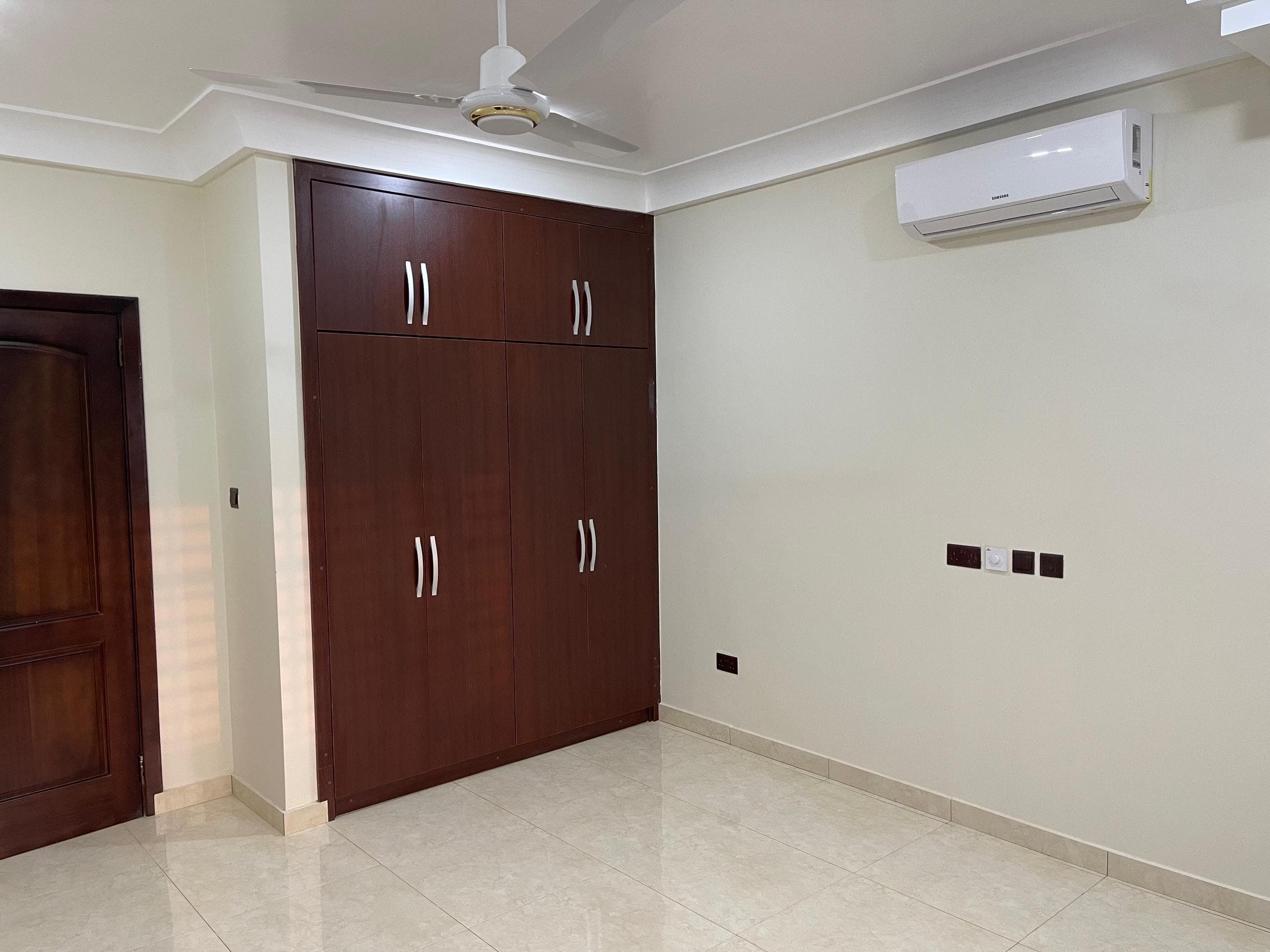 4 Bedroom House for sale at Tema community 25 thumbnail 4