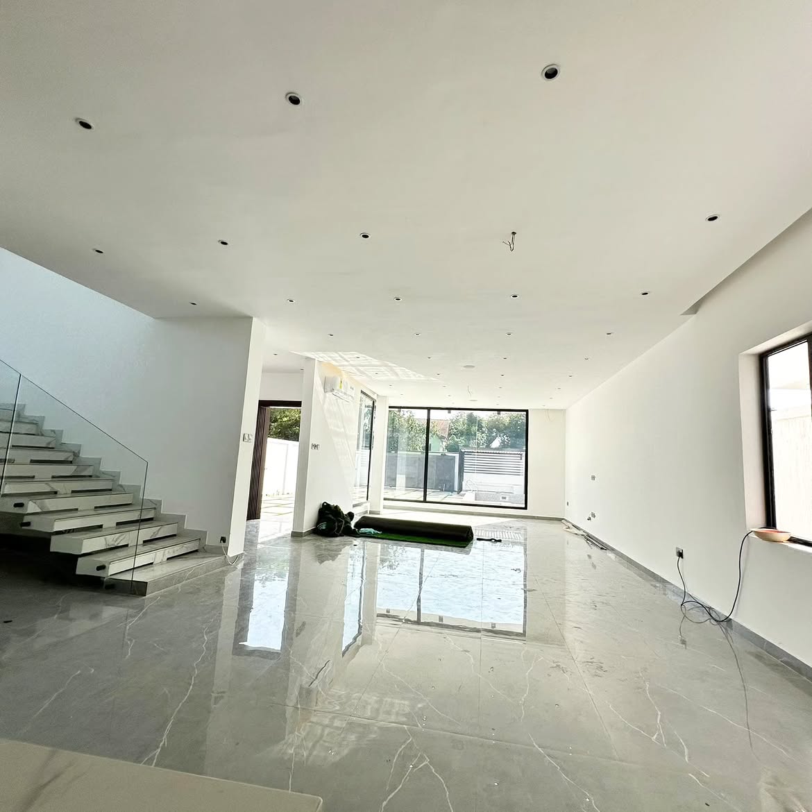 5 Bedroom House with pool for sale at East Legon Ashaley Botwe thumbnail 3