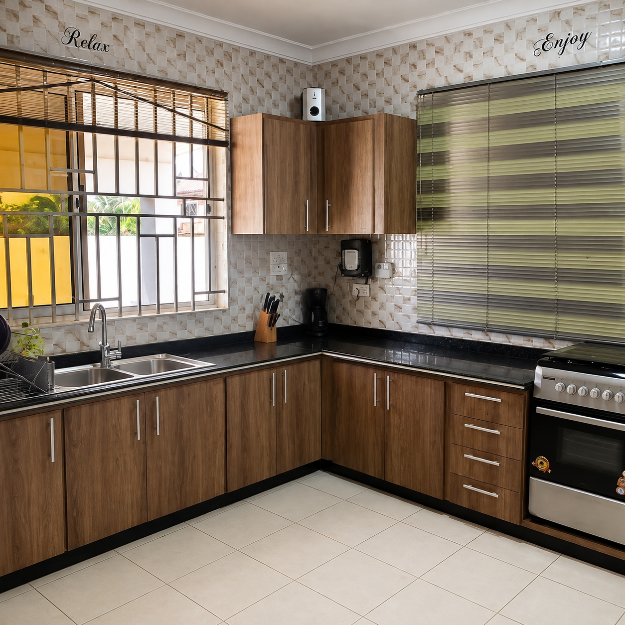5 Bedroom House with Backup generator for sale at Haatso thumbnail 5