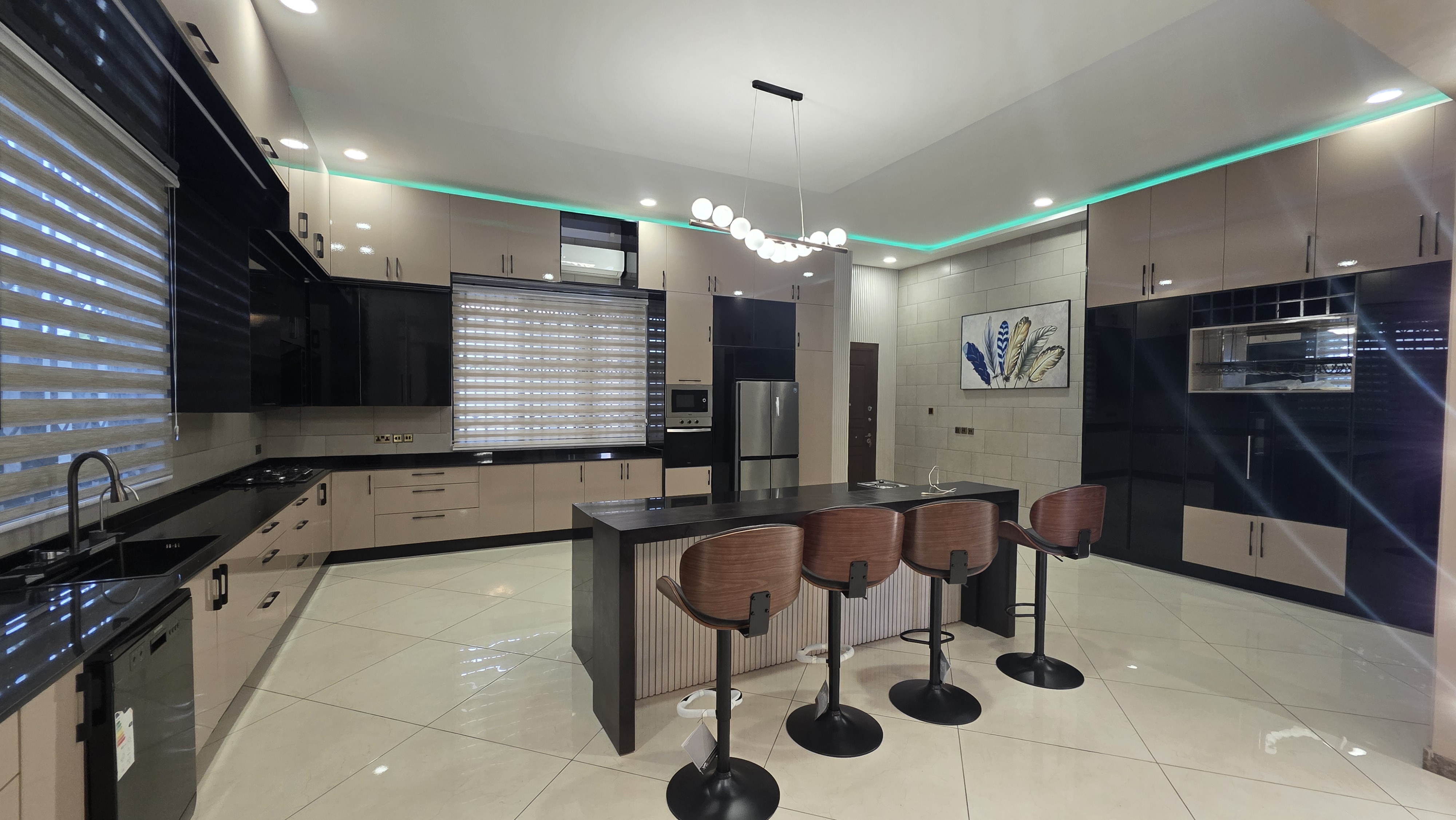 5 Bedroom Furnished House with pool in a Gated Community for sale at East Airport thumbnail 5