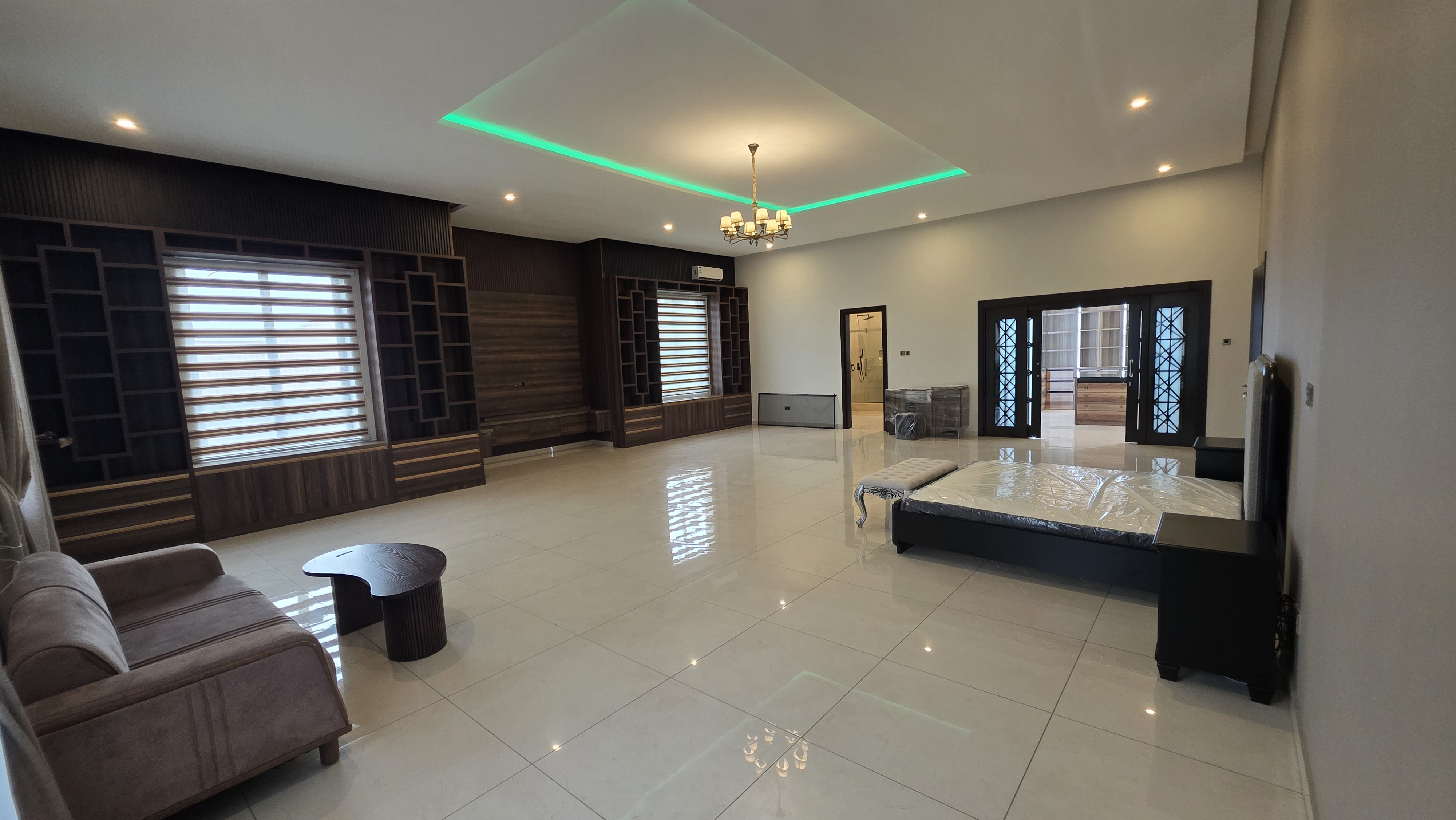 5 Bedroom Furnished House with pool in a Gated Community for sale at East Airport thumbnail 10