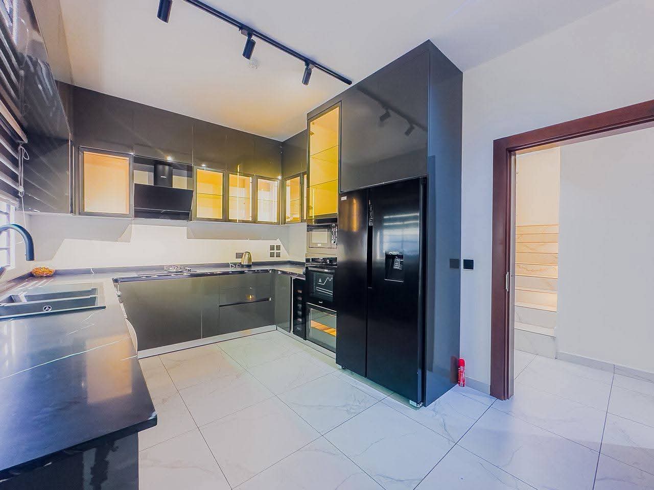 3-bedroom luxury residence in the prestigious East Legon ARS thumbnail 4