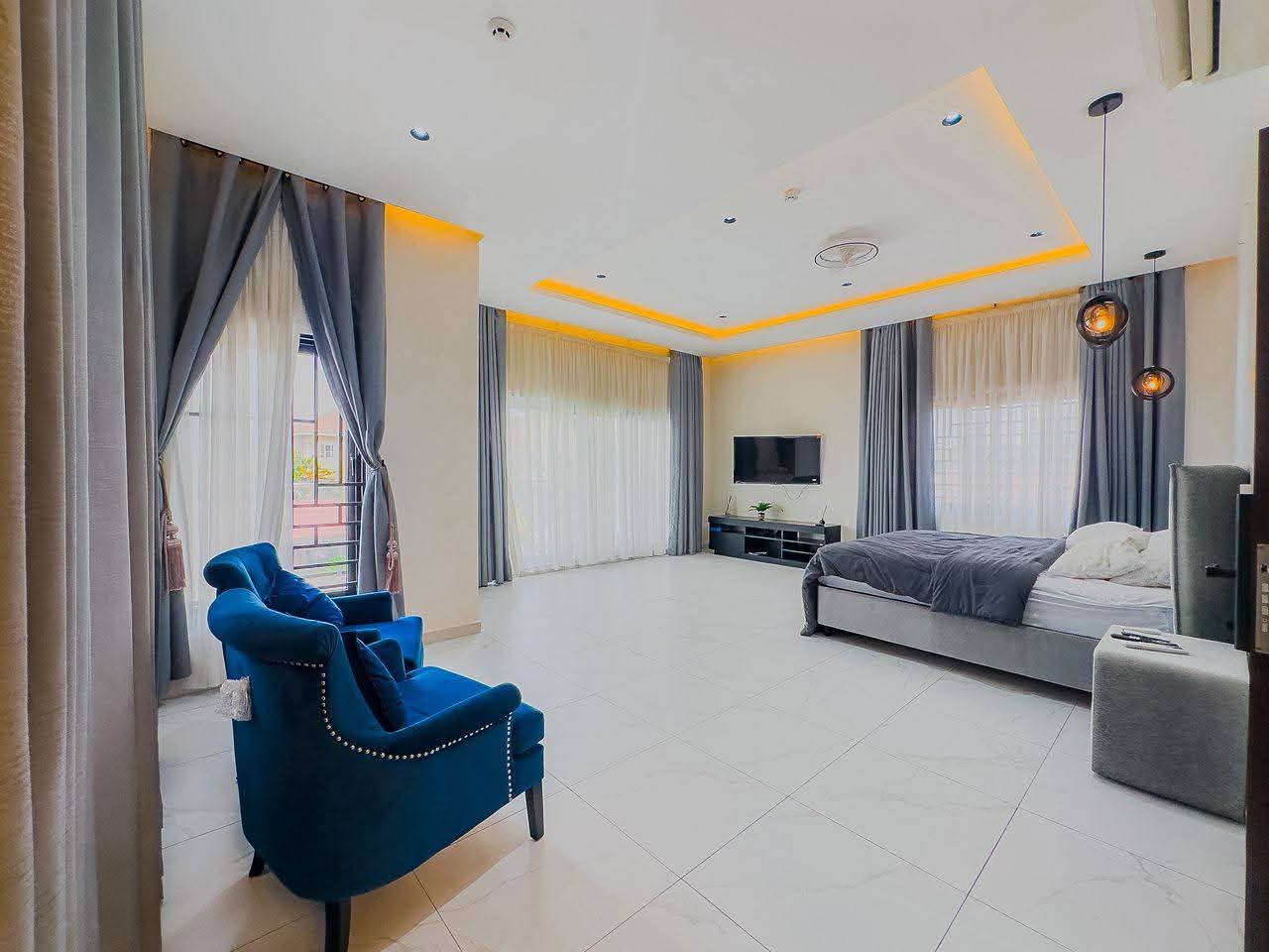 3-bedroom luxury residence in the prestigious East Legon ARS thumbnail 9