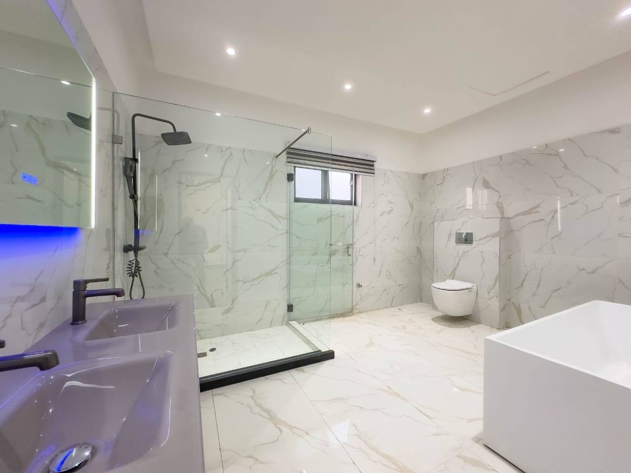 MODERN 4-BEDROOM HOUSE FOR SALE – LAKESIDE ESTATE, ACCRA thumbnail 5